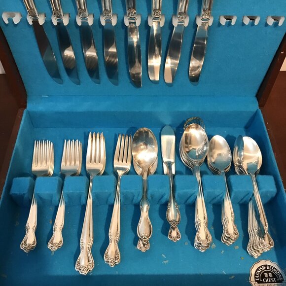 VTG Service for 8 Silver Plate Flatware Rogers Bros 48 Pieces In Original Box - Picture 1 of 13